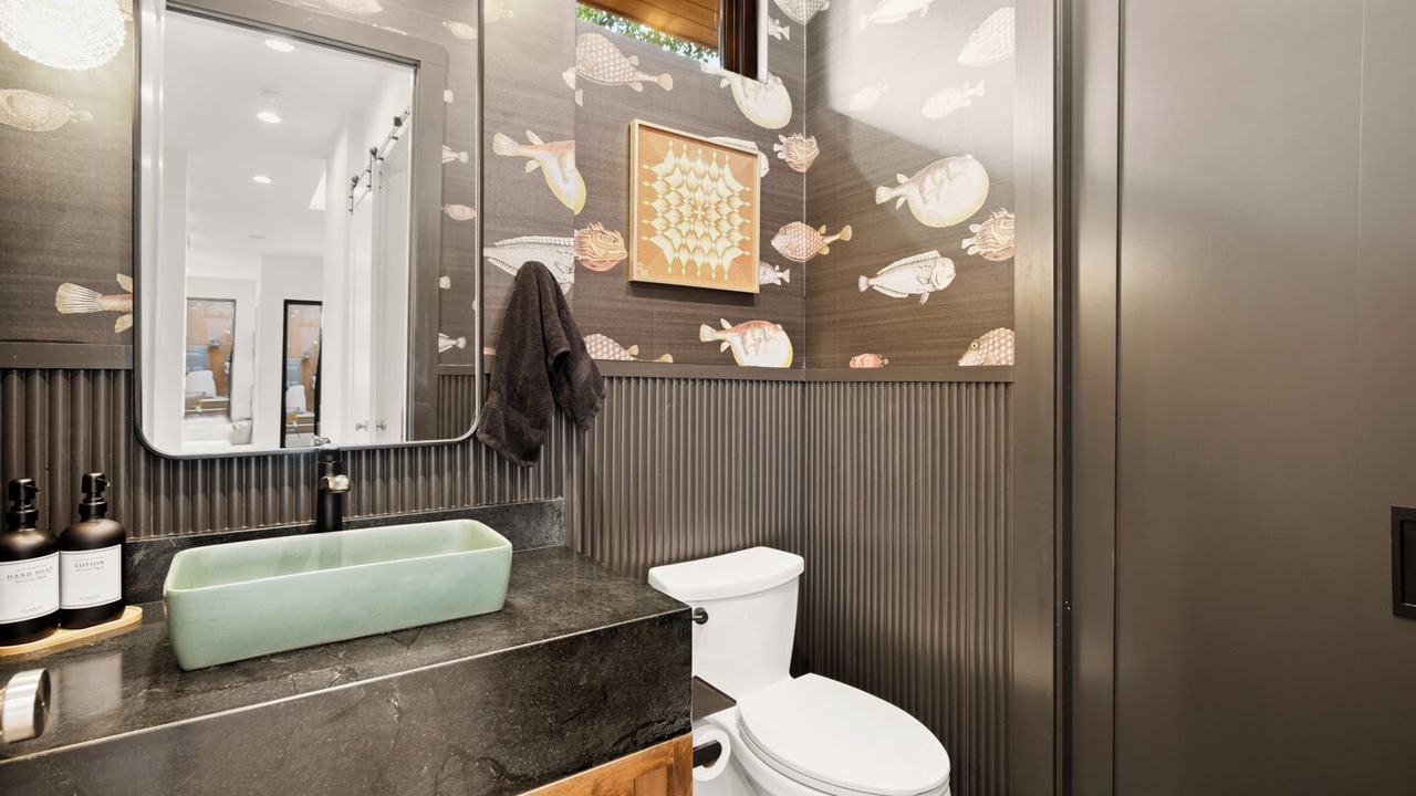 Photo of Bathroom in Govalle