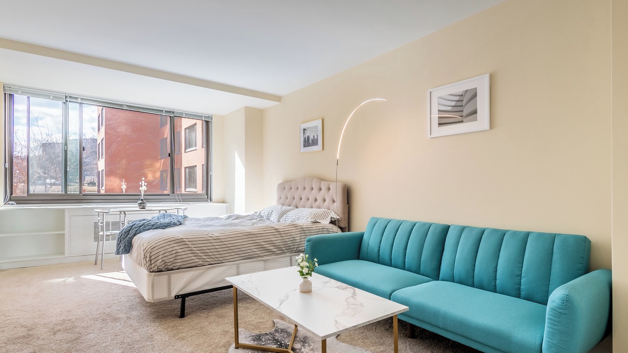 Photo of Livingroom in Rosslyn