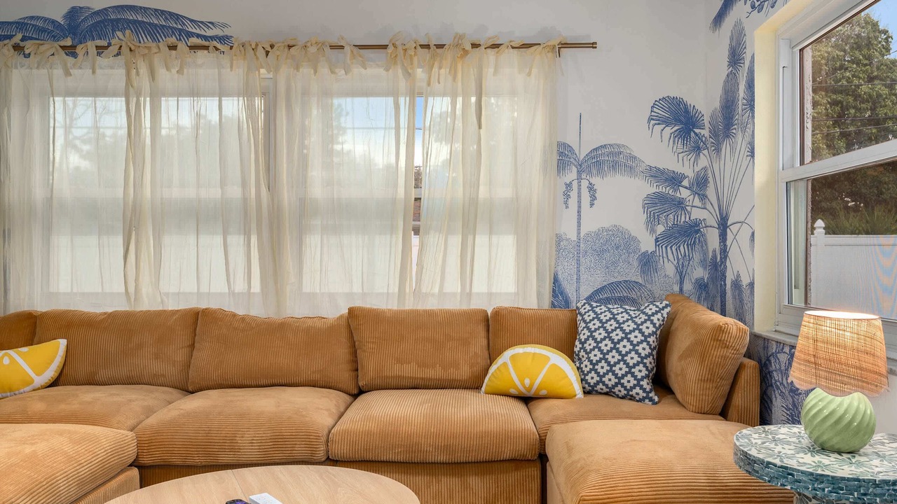 Photo of Livingroom in Walsingham
