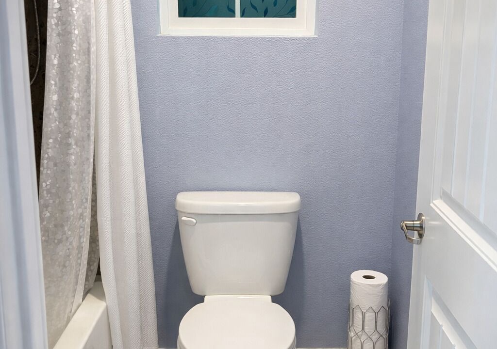 Photo of Bathroom in Brentwood Lake