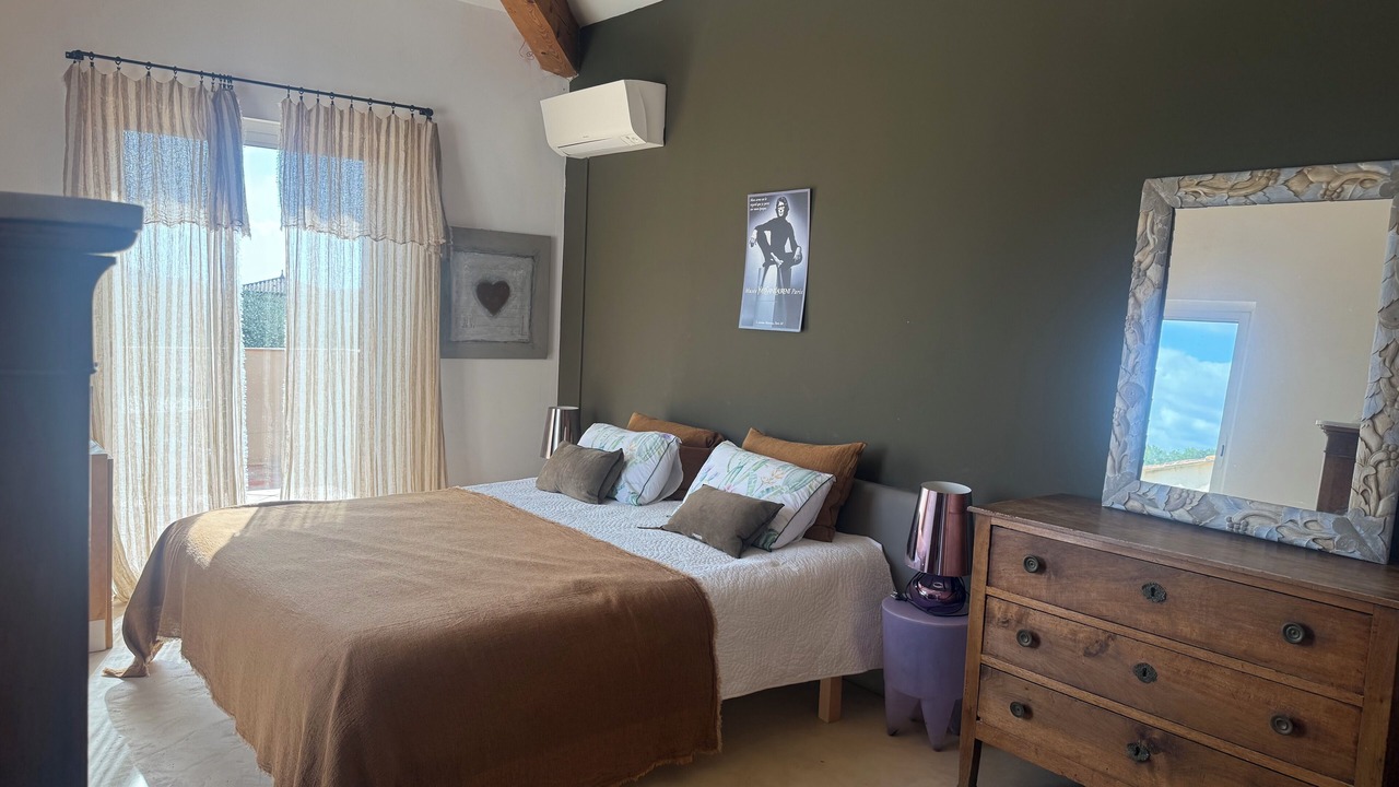 Photo of Bedroom in La Cadiere-d'Azur