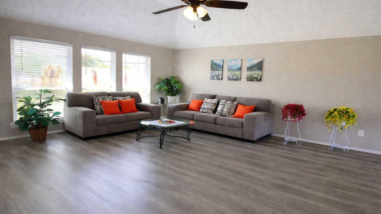 Photo of Livingroom in Southbelt/Ellington