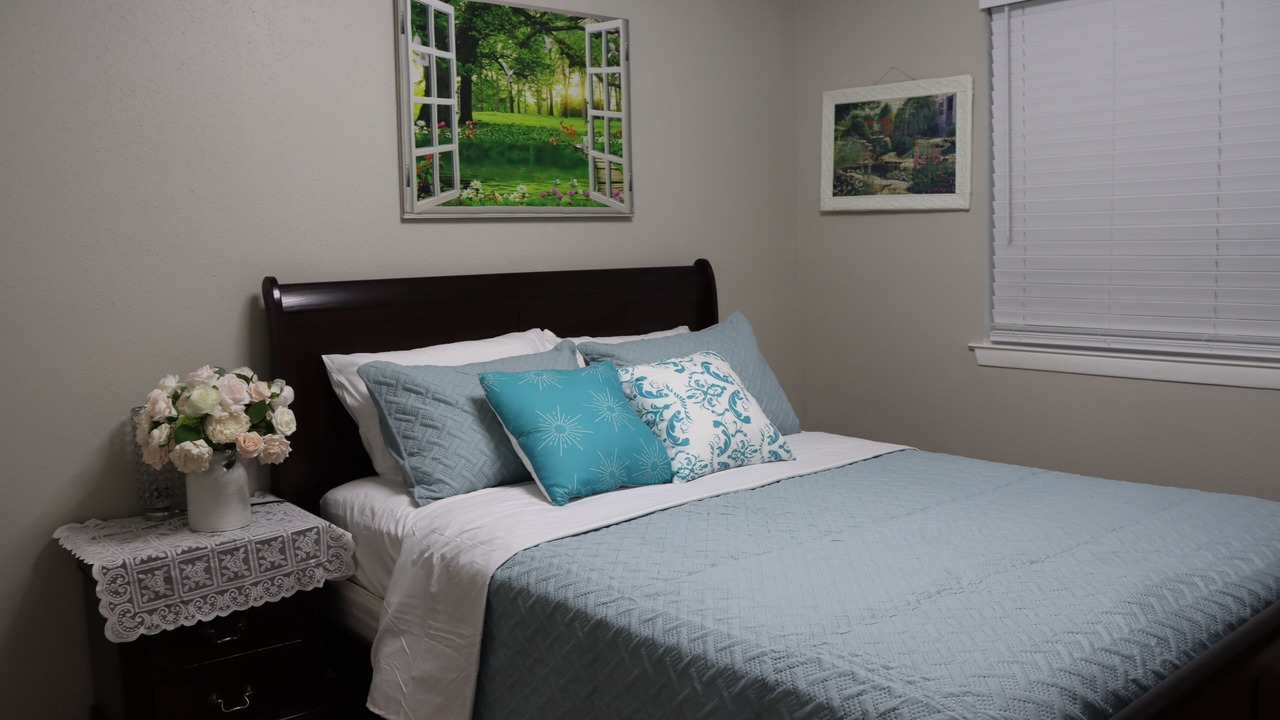 Photo of Bedroom in Southbelt/Ellington