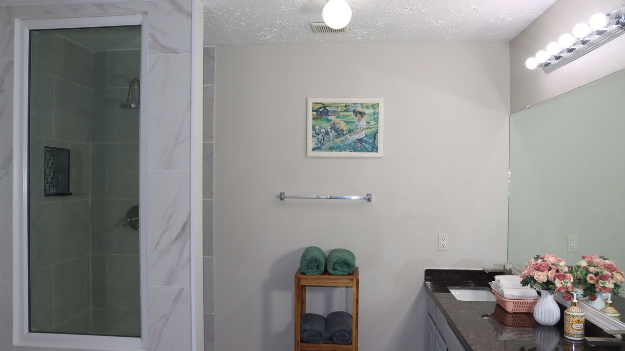 Photo of Bathroom in Southbelt/Ellington