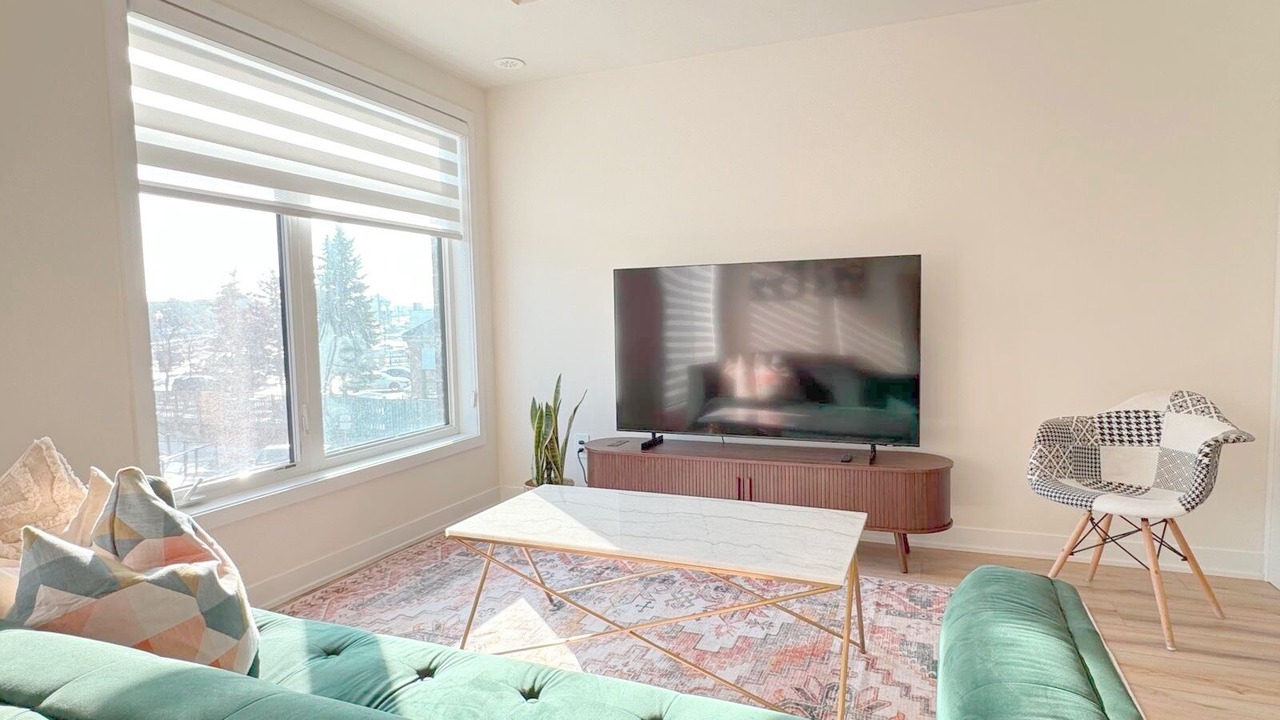 Photo of Livingroom in Pickering