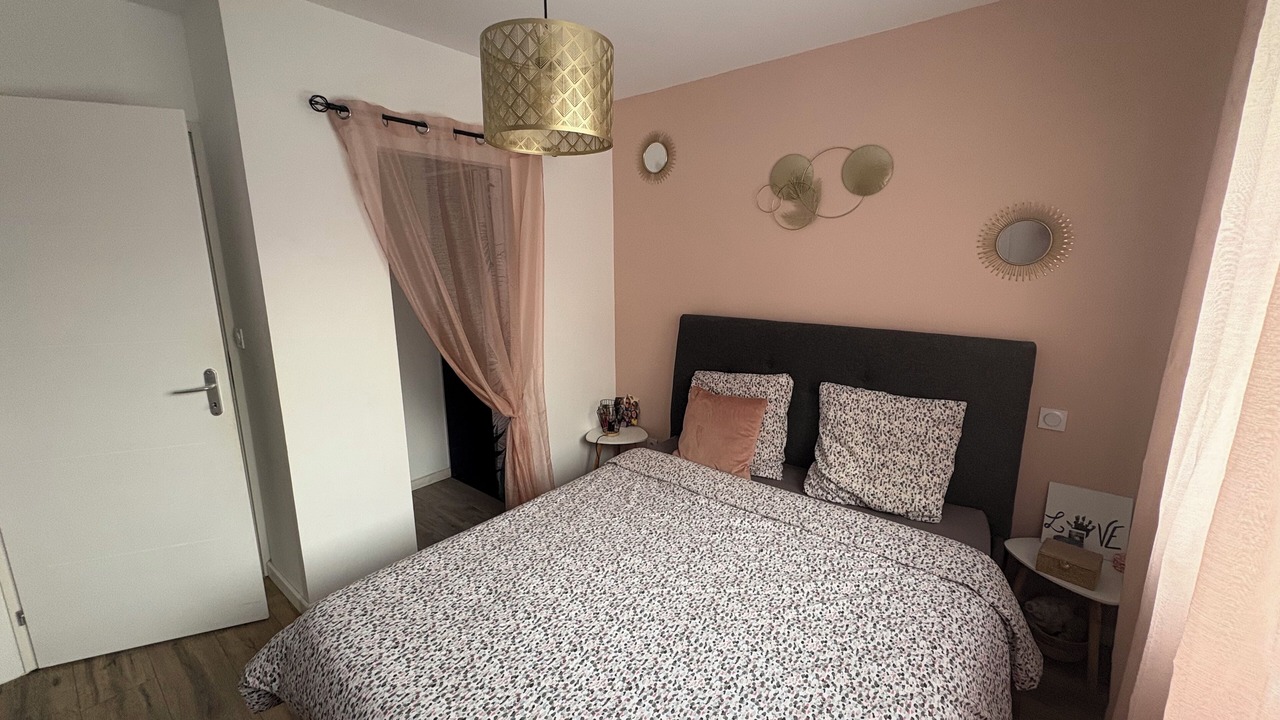 Photo of Bedroom in Sene