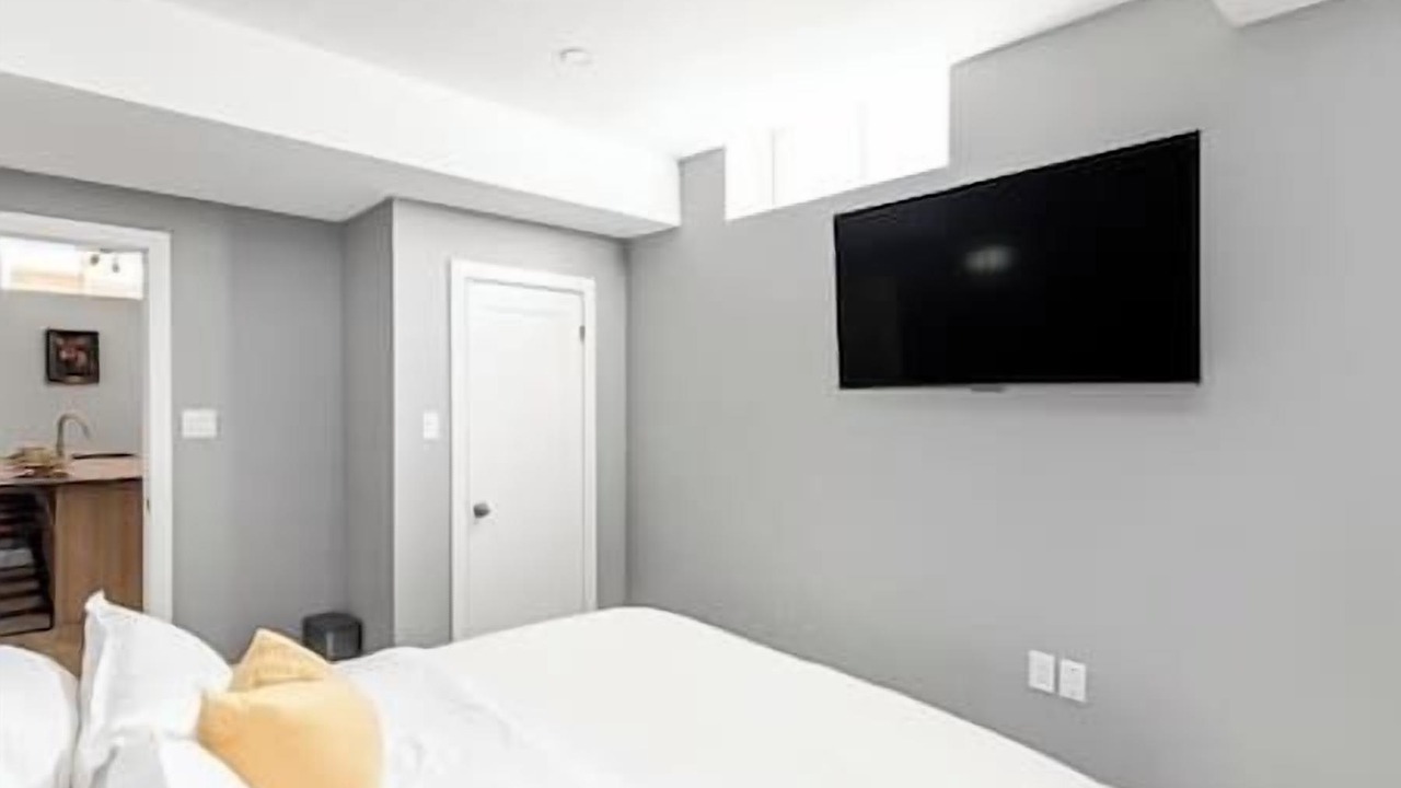 Photo of Bedroom in Hamilton