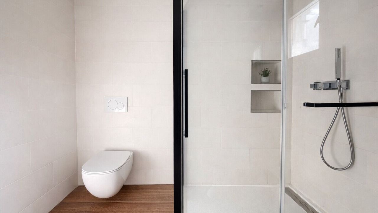 Photo of Bathroom in Montparnasse