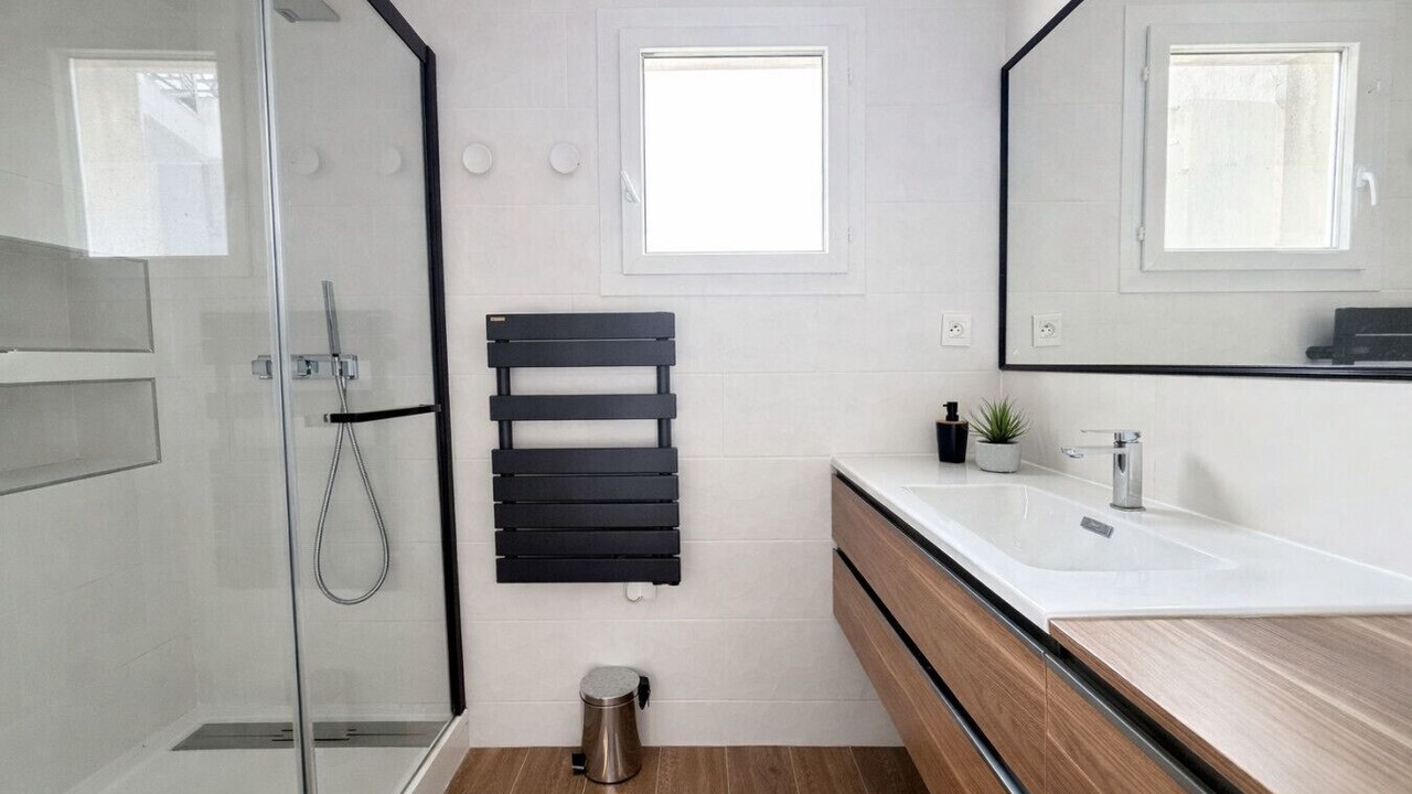 Photo of Bathroom in Montparnasse