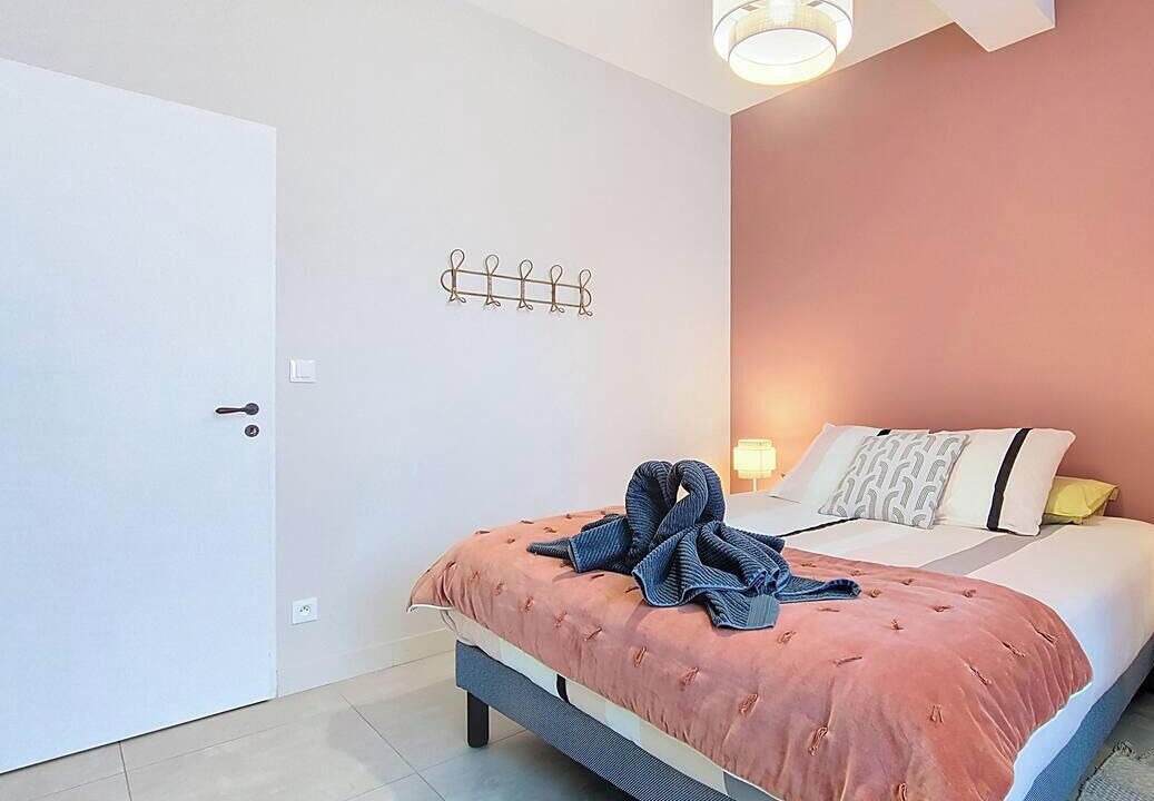 Photo of Bedroom in Andoins