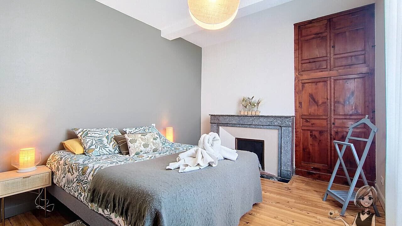 Photo of Bedroom in Andoins