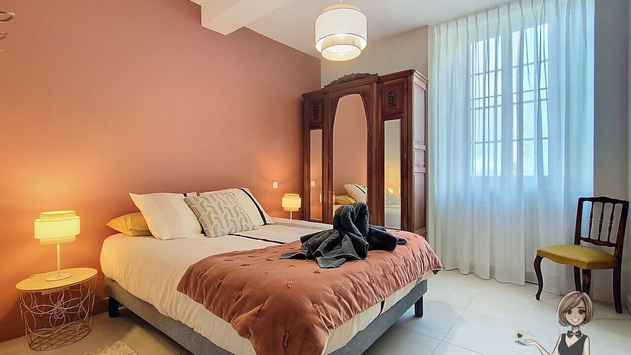 Photo of Bedroom in Andoins