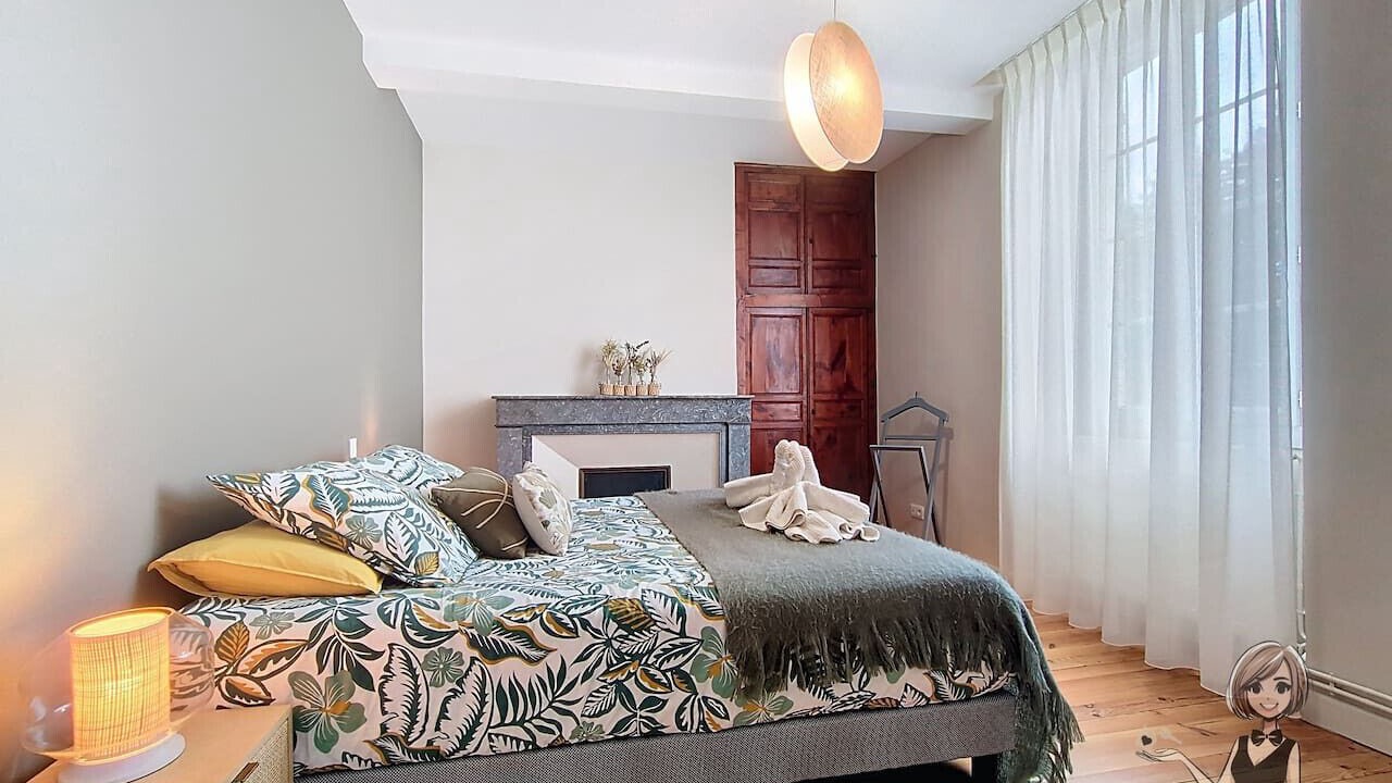 Photo of Bedroom in Andoins