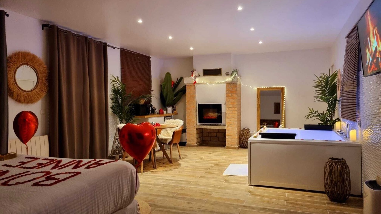 Photo of Bedroom in Saint-Prix