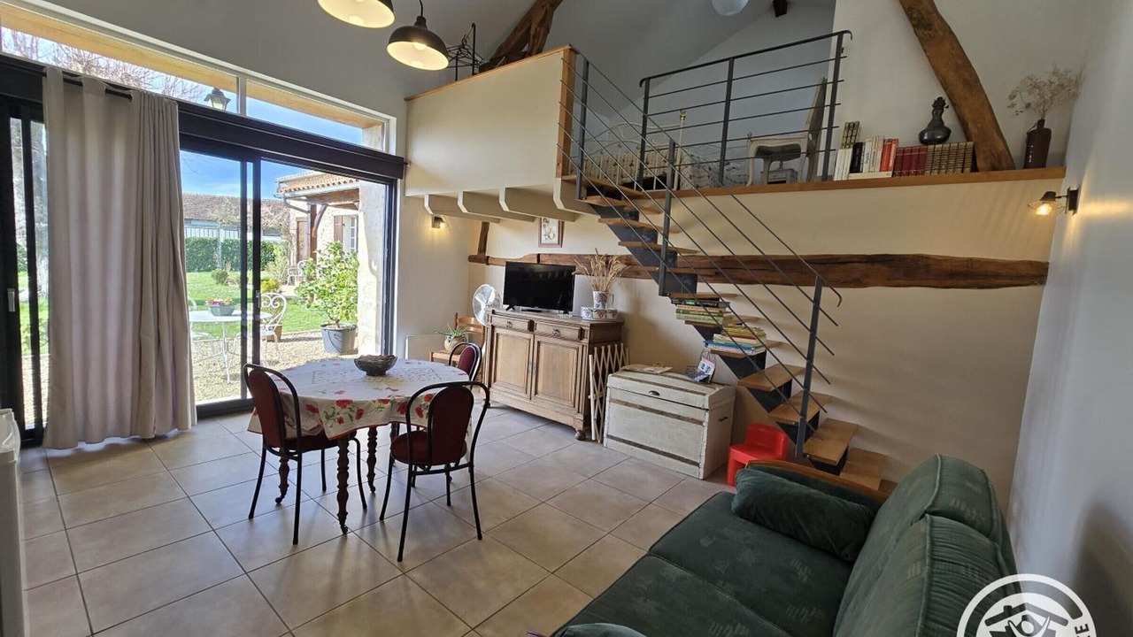 Photo of Livingroom in Coursac