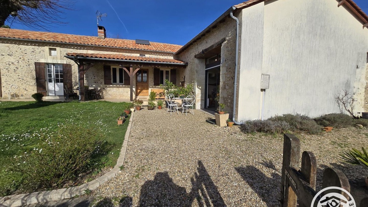 Photo of Outdoor in Coursac
