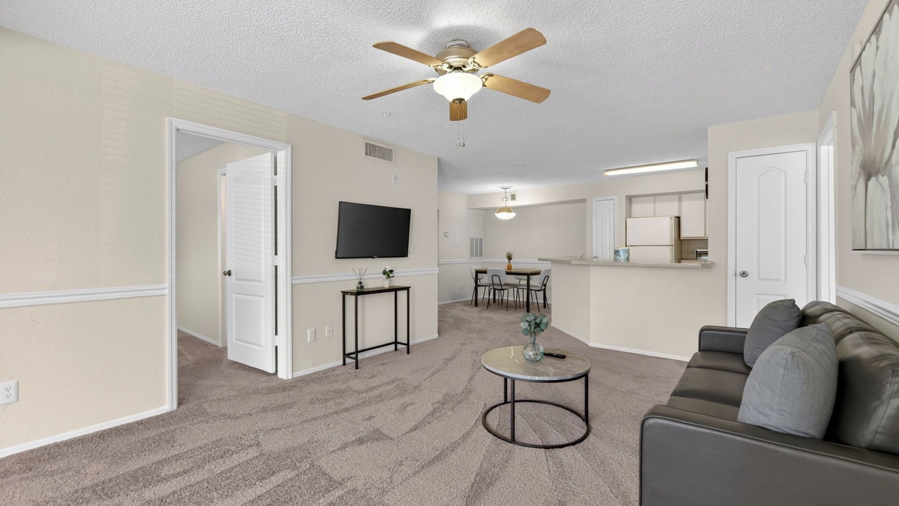 Photo of Livingroom in Winter Springs