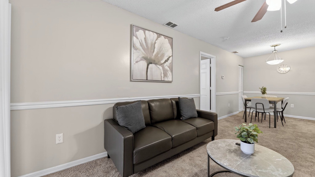 Photo of Livingroom in Winter Springs
