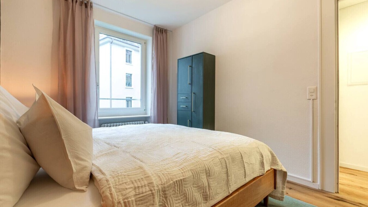 Photo of Bedroom in District 6