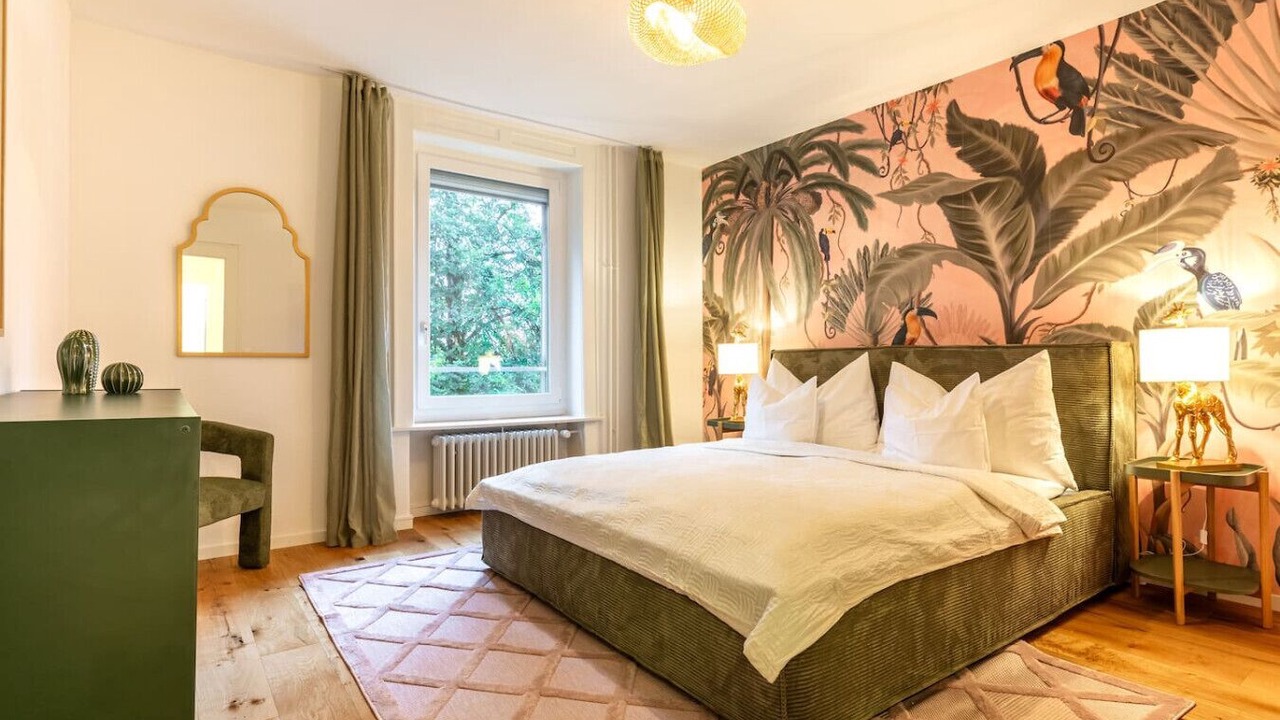 Photo of Bedroom in District 6