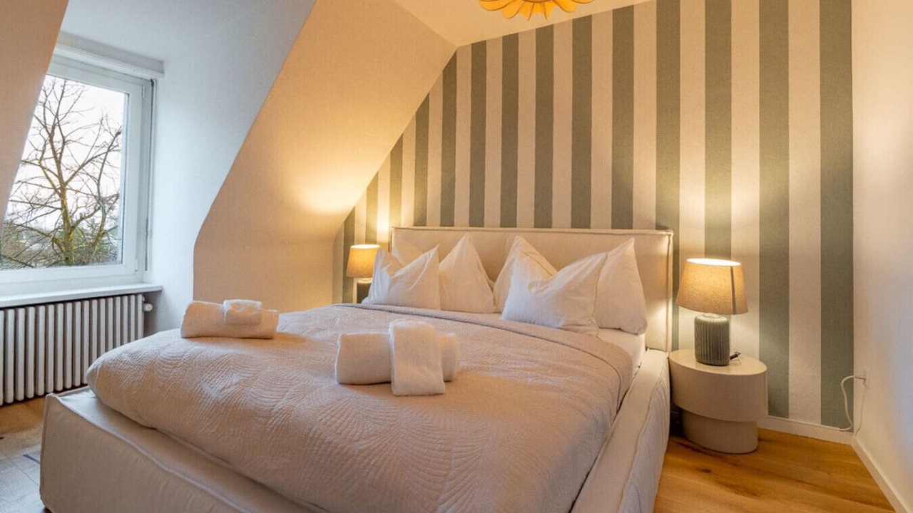 Photo of Bedroom in District 6