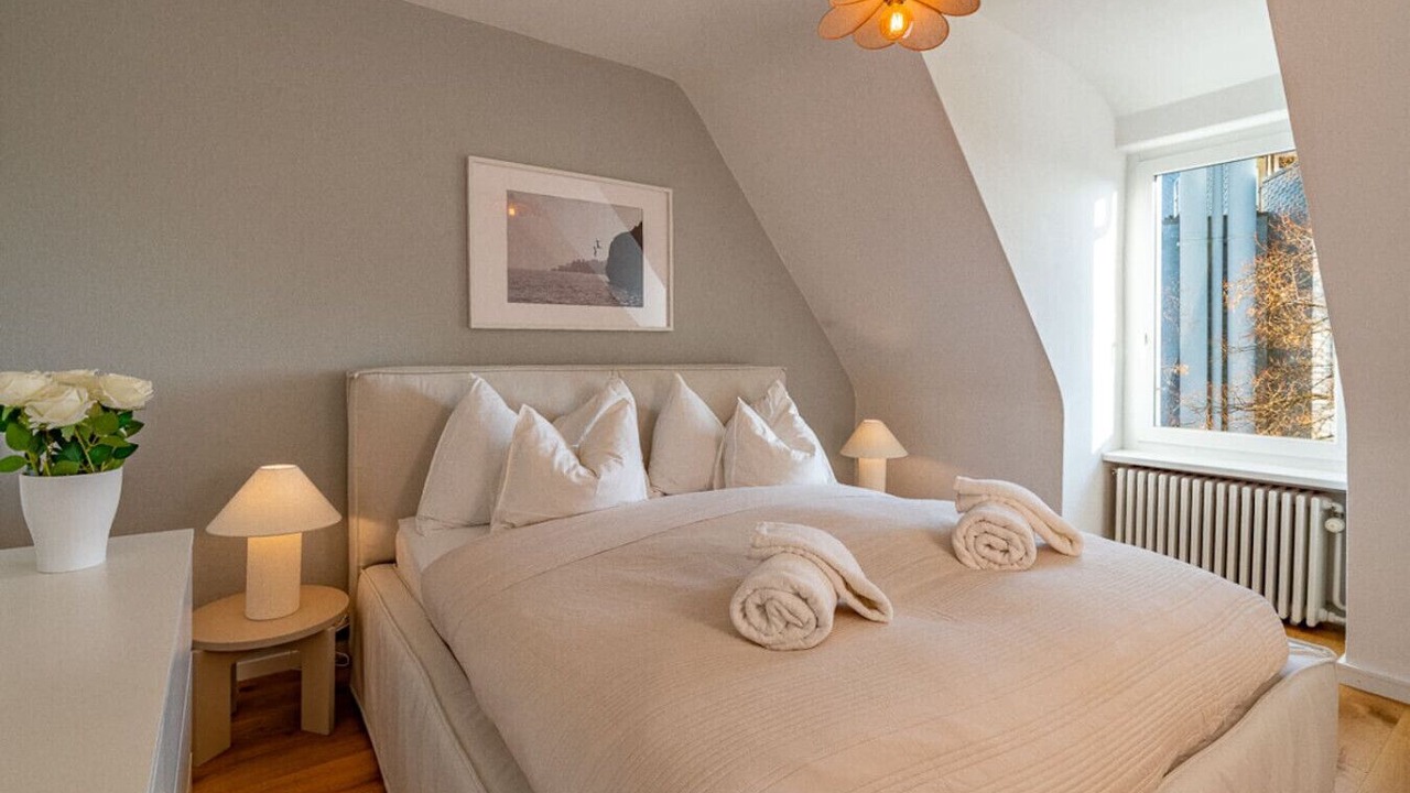 Photo of Bedroom in District 6