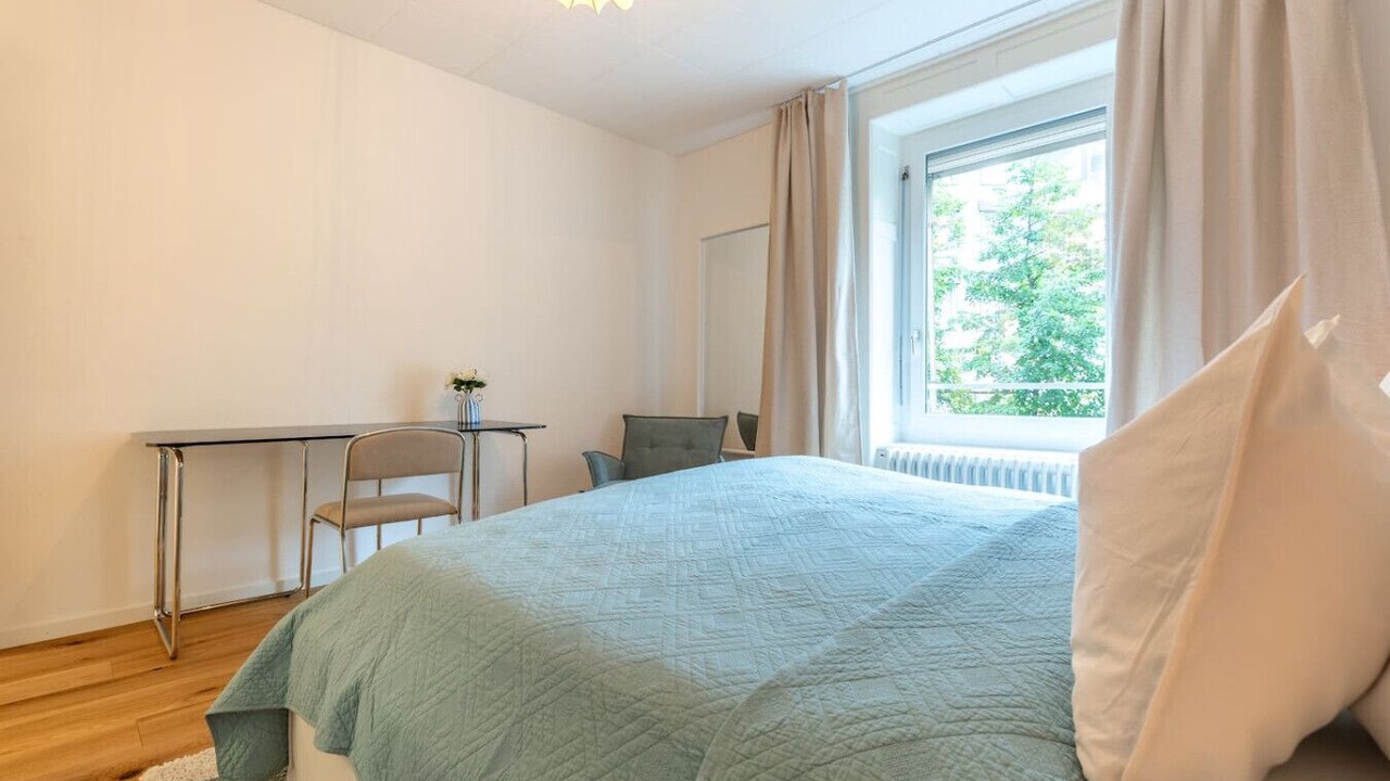 Photo of Bedroom in District 6