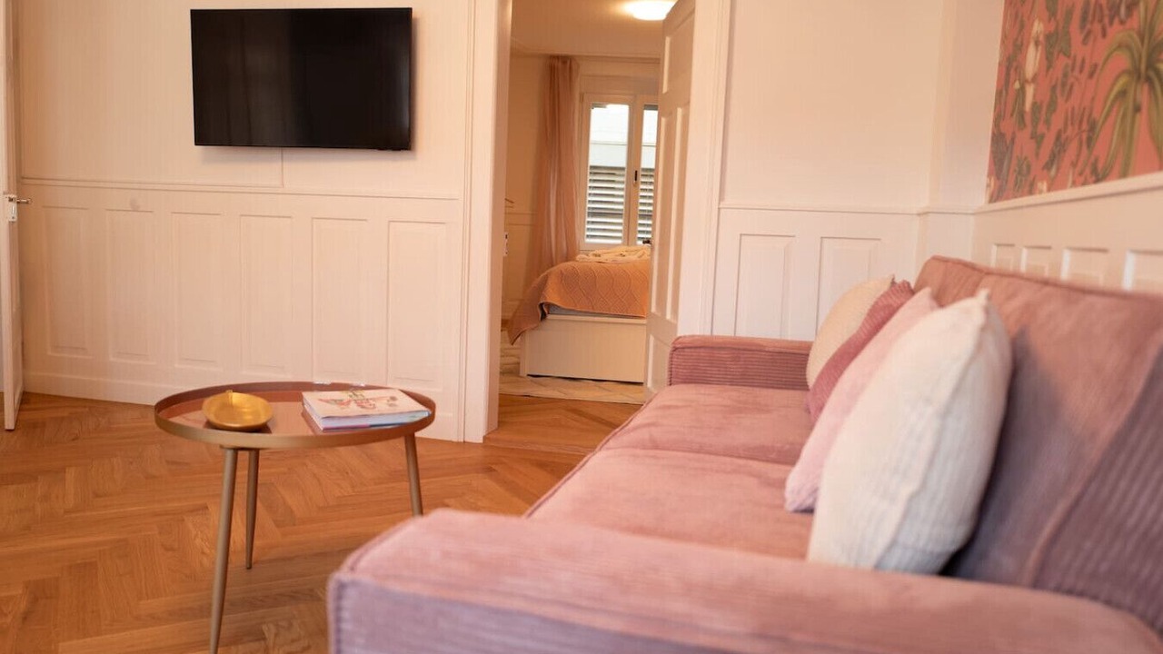 Photo of Livingroom in Oberstrass