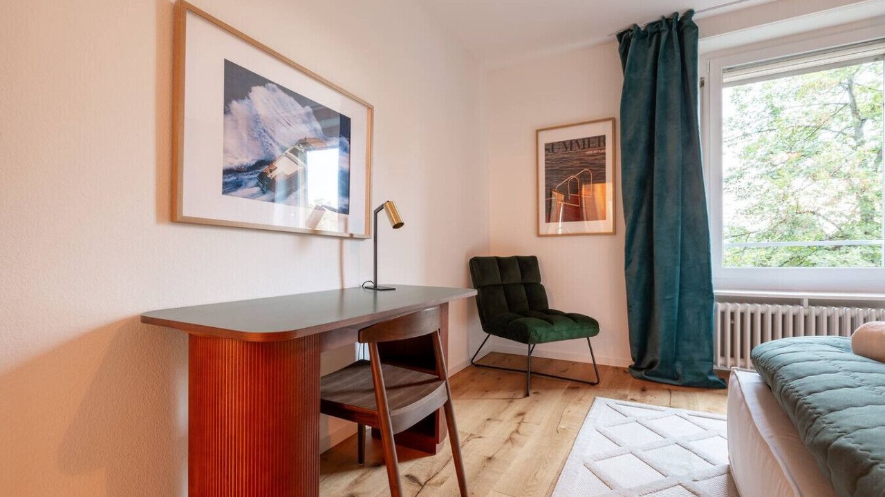 Photo of Bedroom in District 6