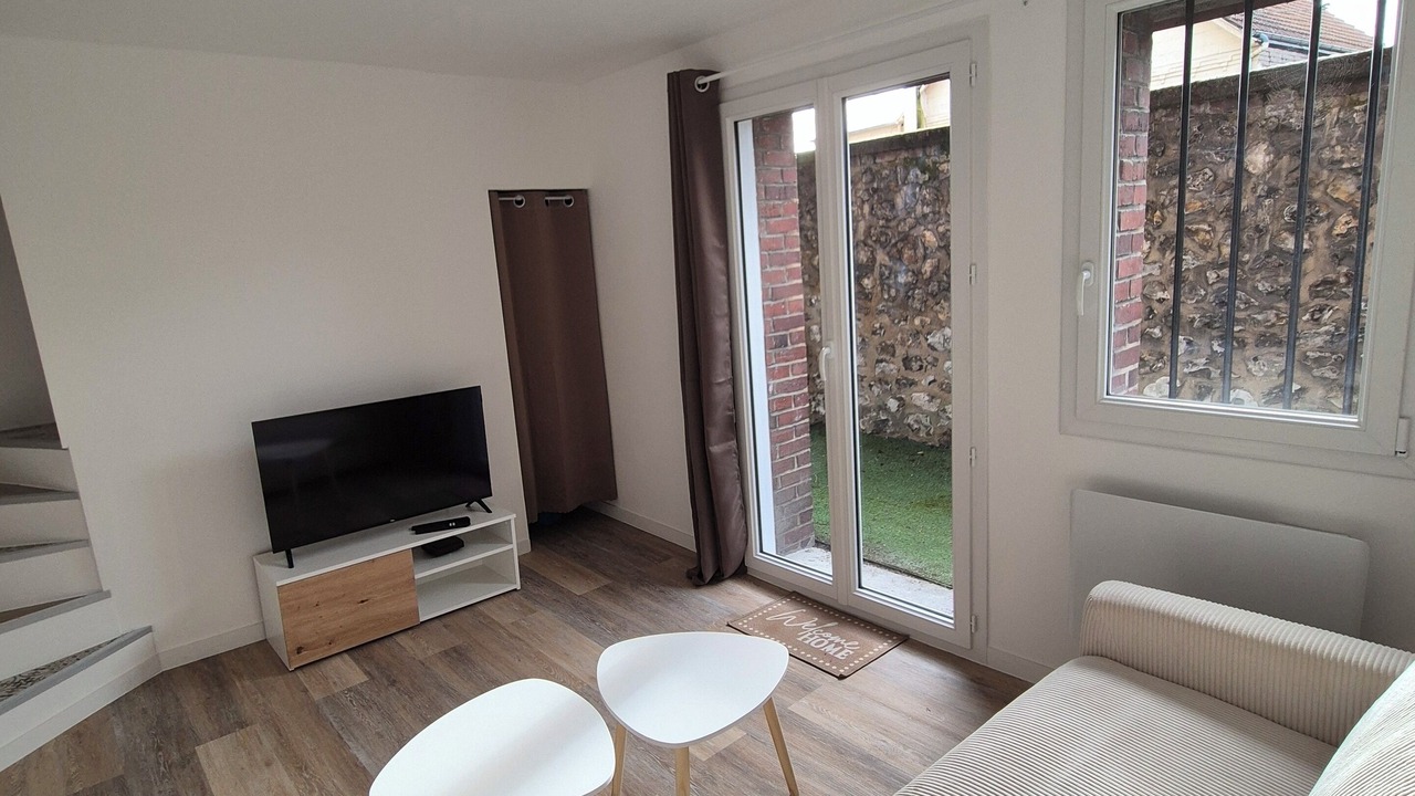 Photo of Livingroom in Coteaux Ouest