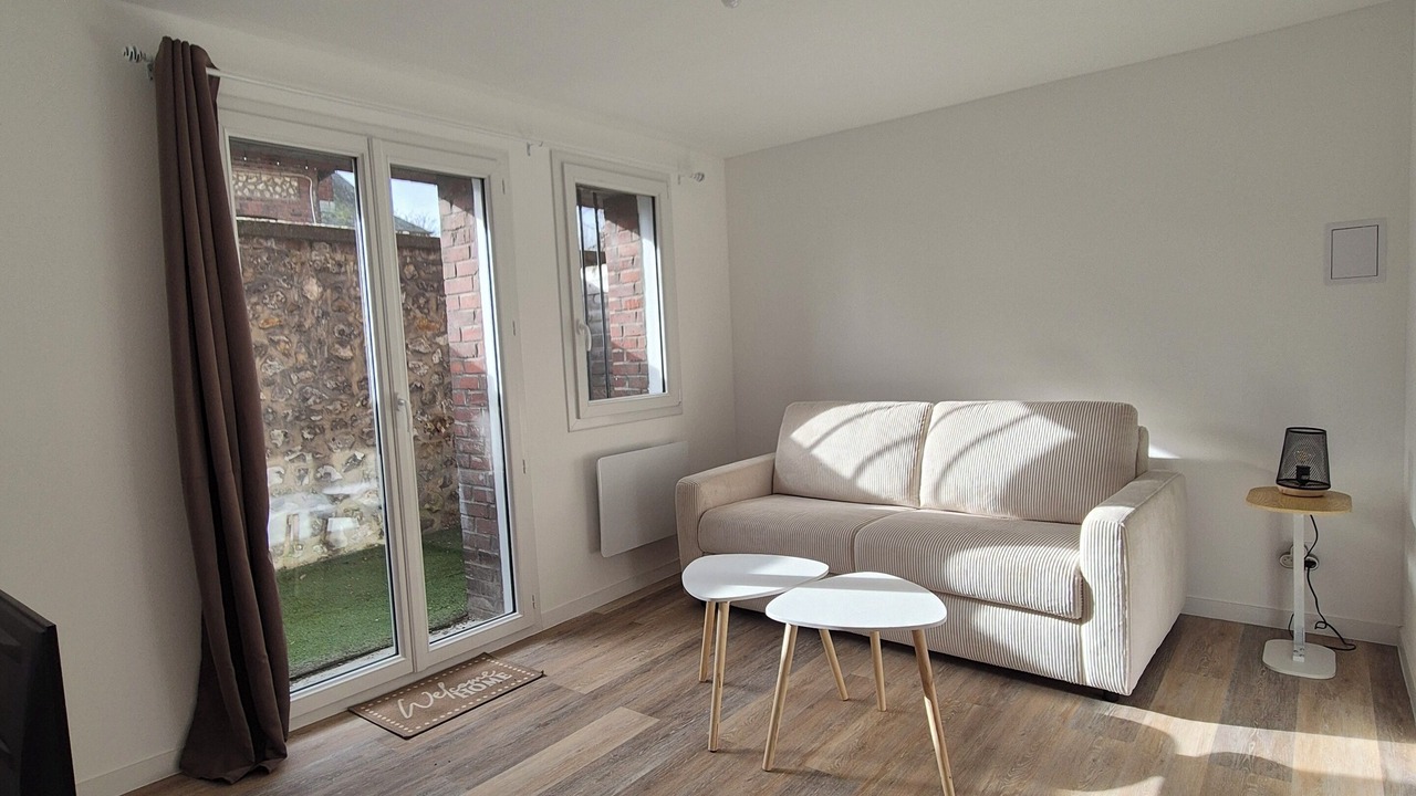 Photo of Livingroom in Coteaux Ouest