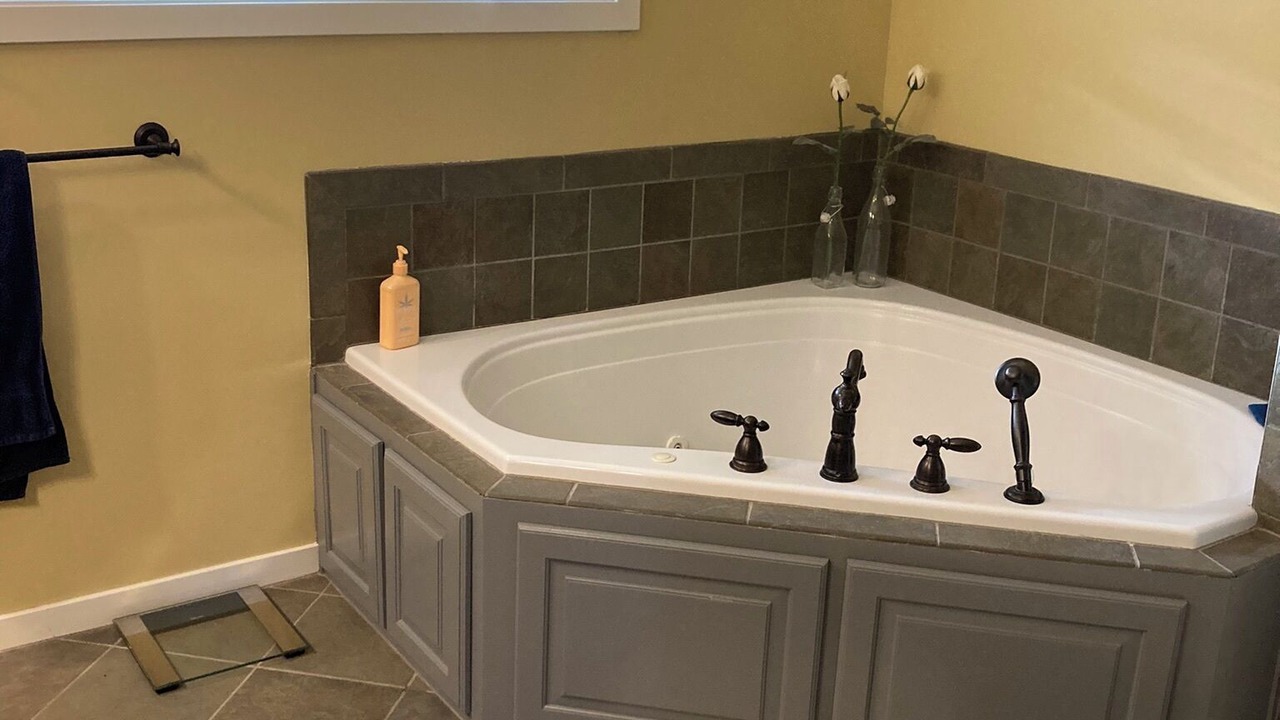 Photo of Bathroom in New Century