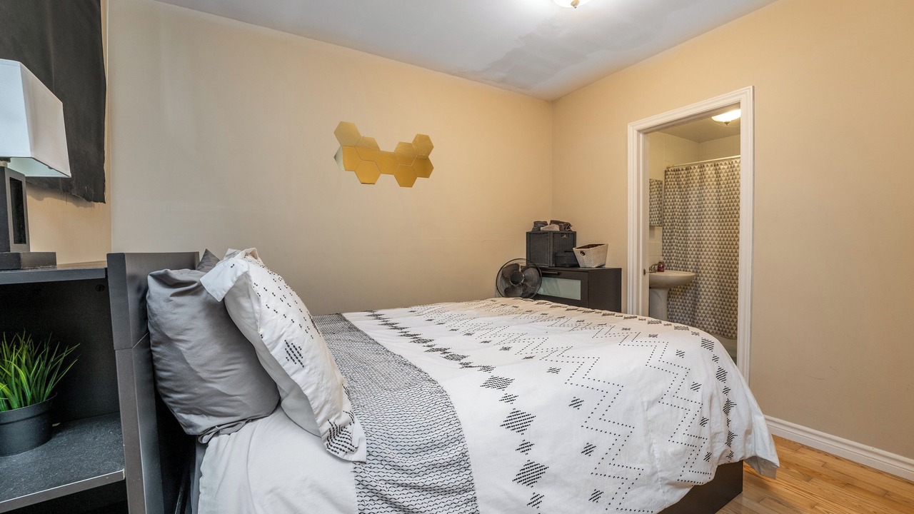 Photo of Bedroom in Golden Triangle
