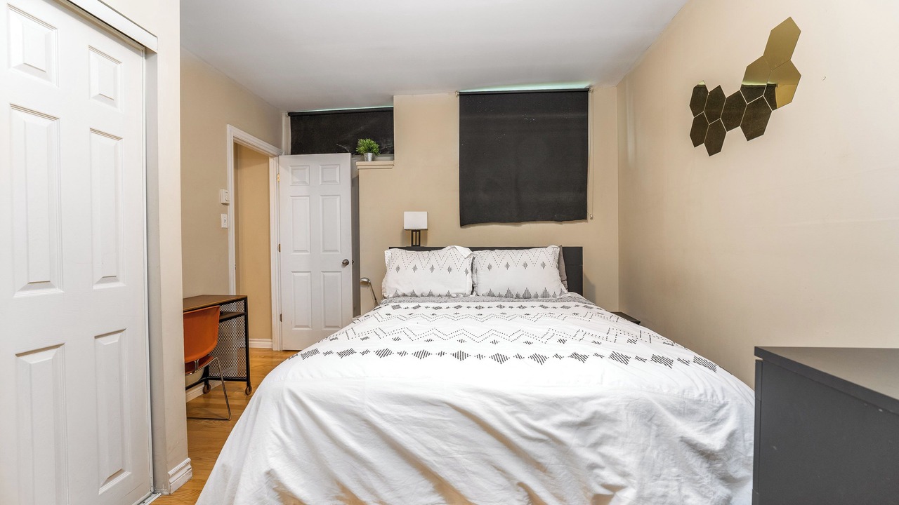 Photo of Bedroom in Golden Triangle