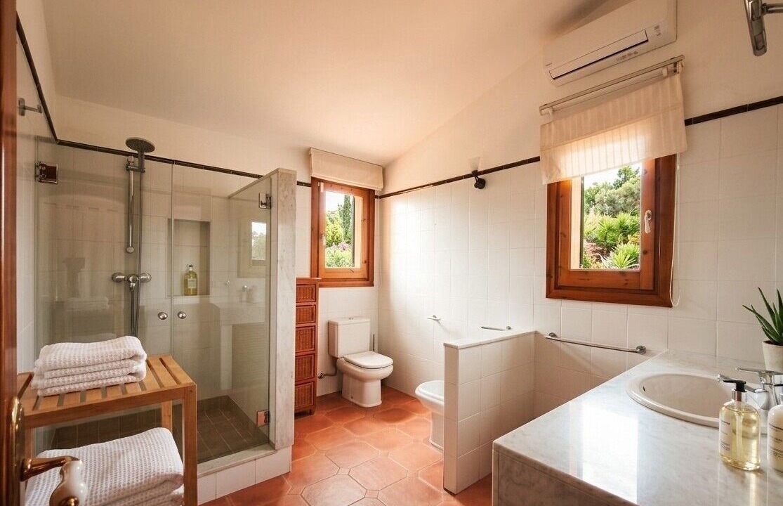 Photo of Bathroom in Perelada