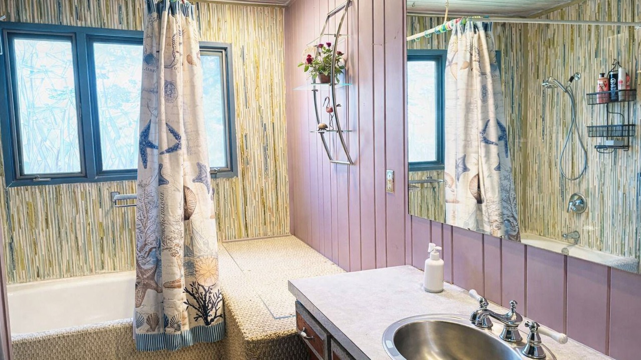 Photo of Bathroom in Lee's Summit