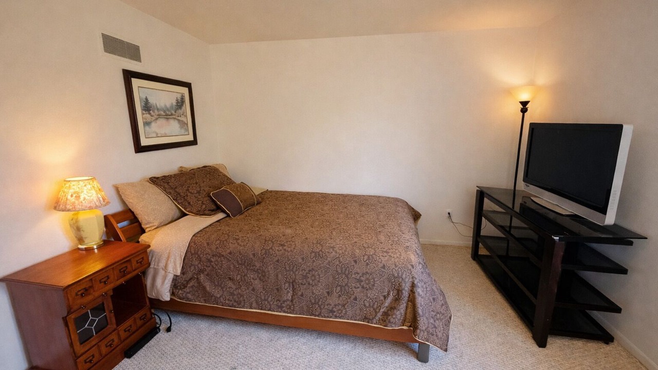 Photo of Bedroom in Lee's Summit