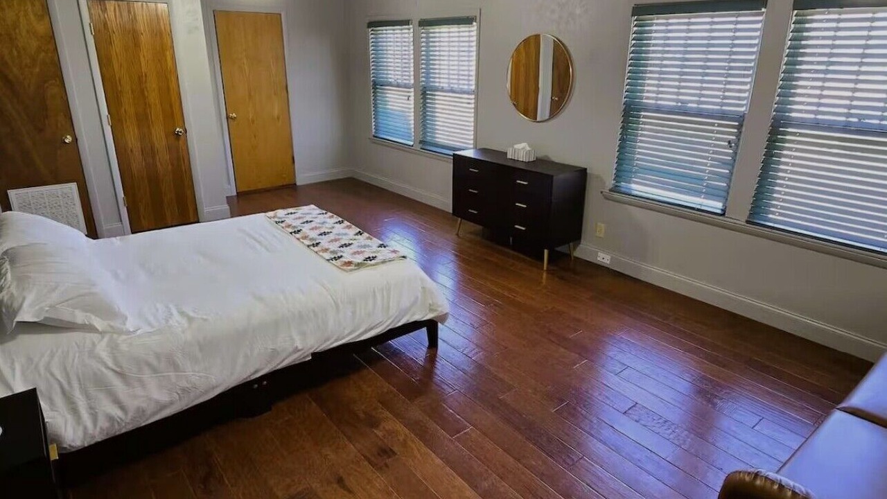 Photo of Bedroom in Sulphur