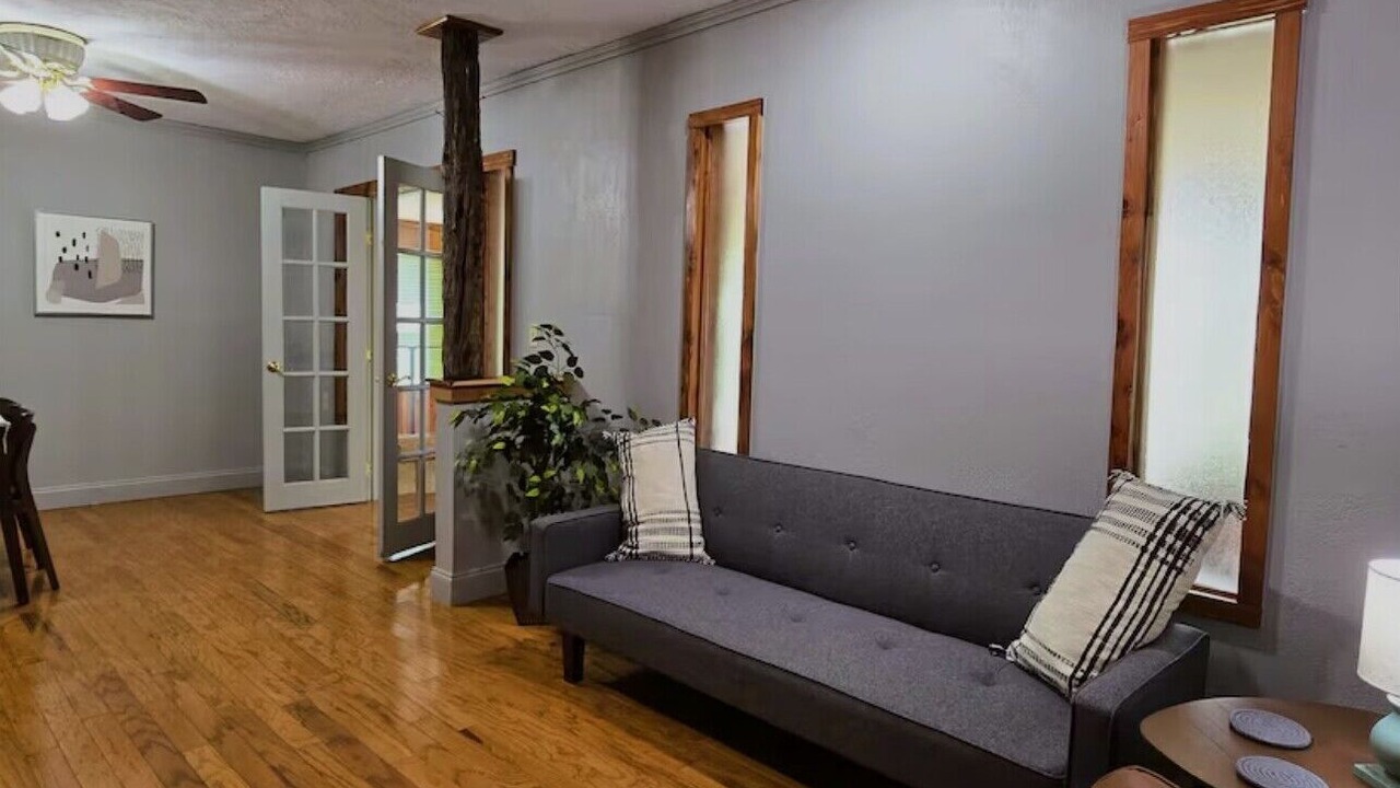 Photo of Livingroom in Sulphur
