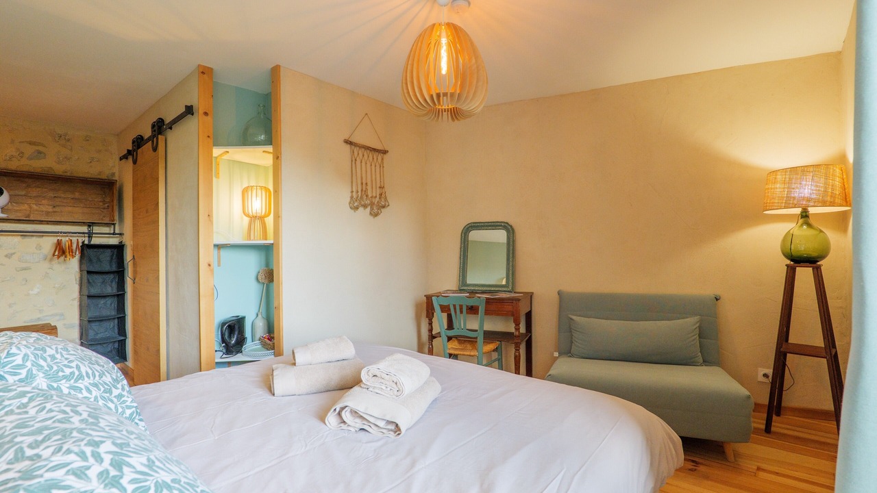 Photo of Bedroom in Saint-Remeze