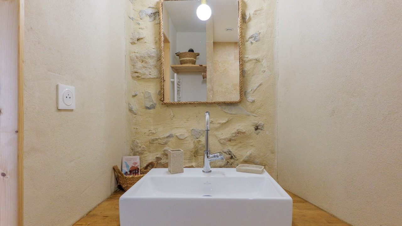 Photo of Bathroom in Saint-Remeze