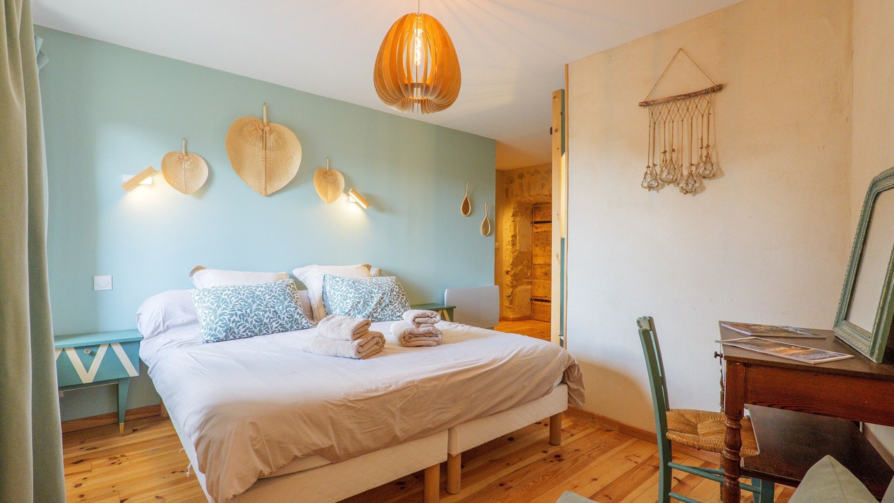 Photo of Bedroom in Saint-Remeze