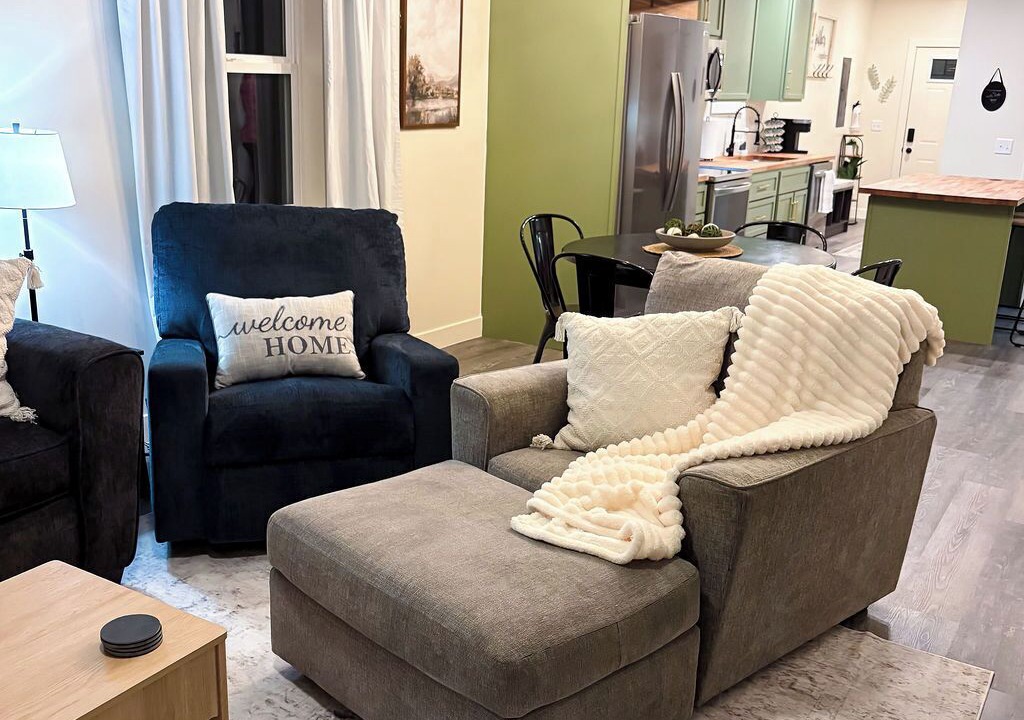 Photo of Livingroom in Webb City