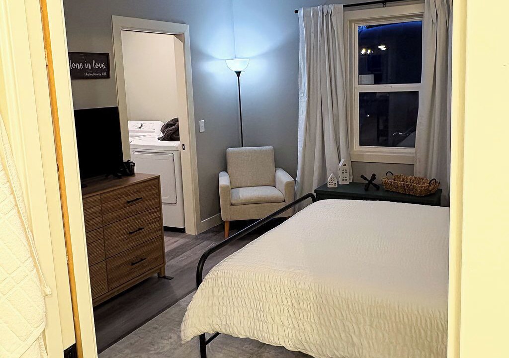 Photo of Bedroom in Webb City
