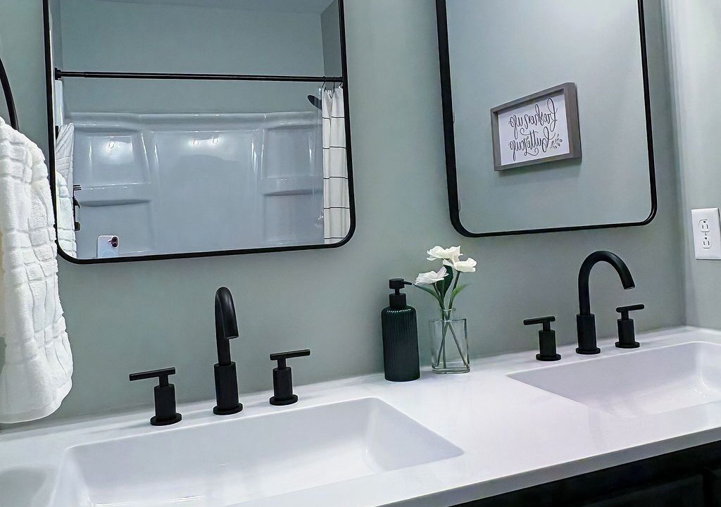 Photo of Bathroom in Webb City