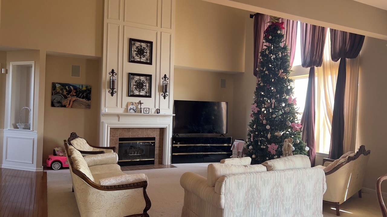 Photo of Livingroom in West Dundee
