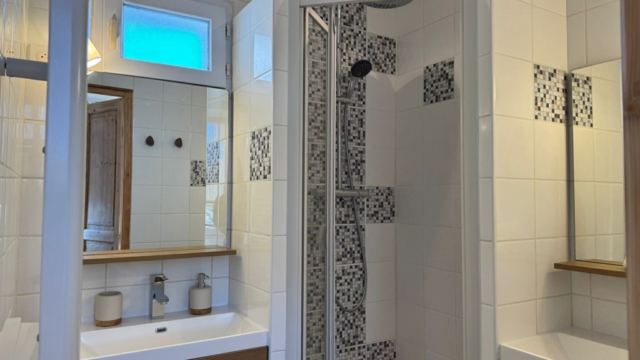 Photo of Bathroom in Carnon-Plage