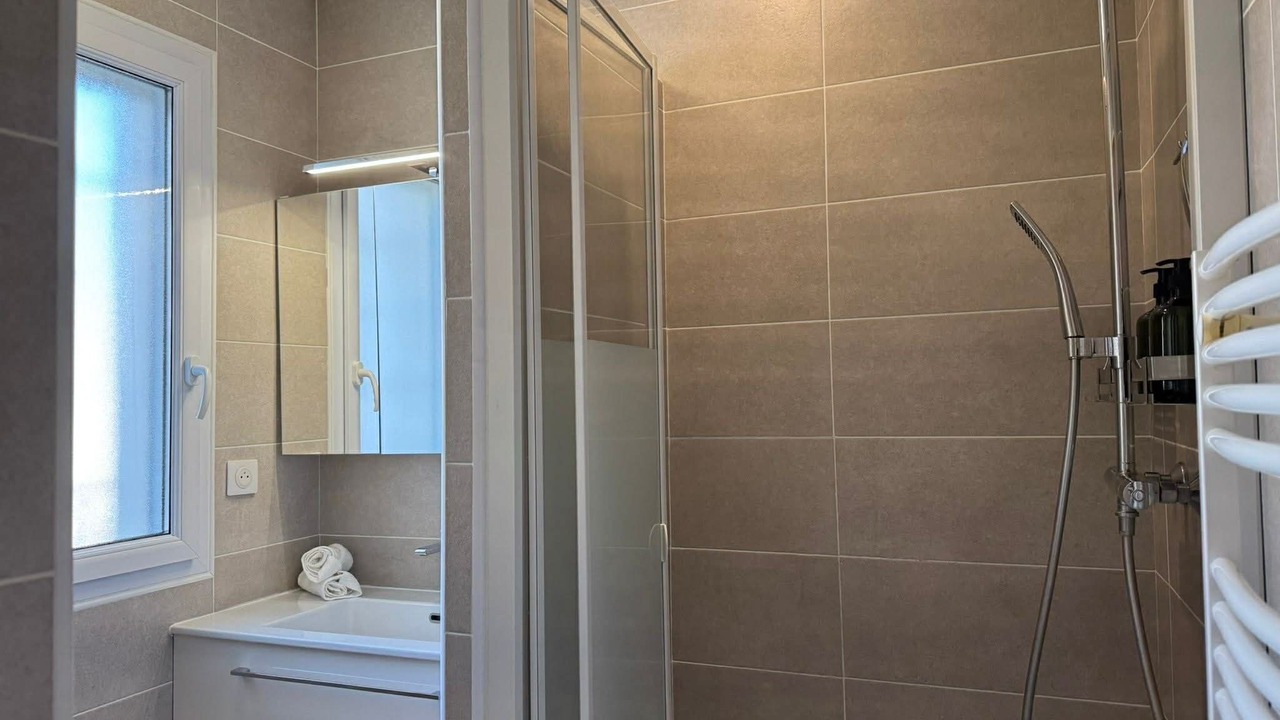 Photo of Bathroom in Carnon-Plage