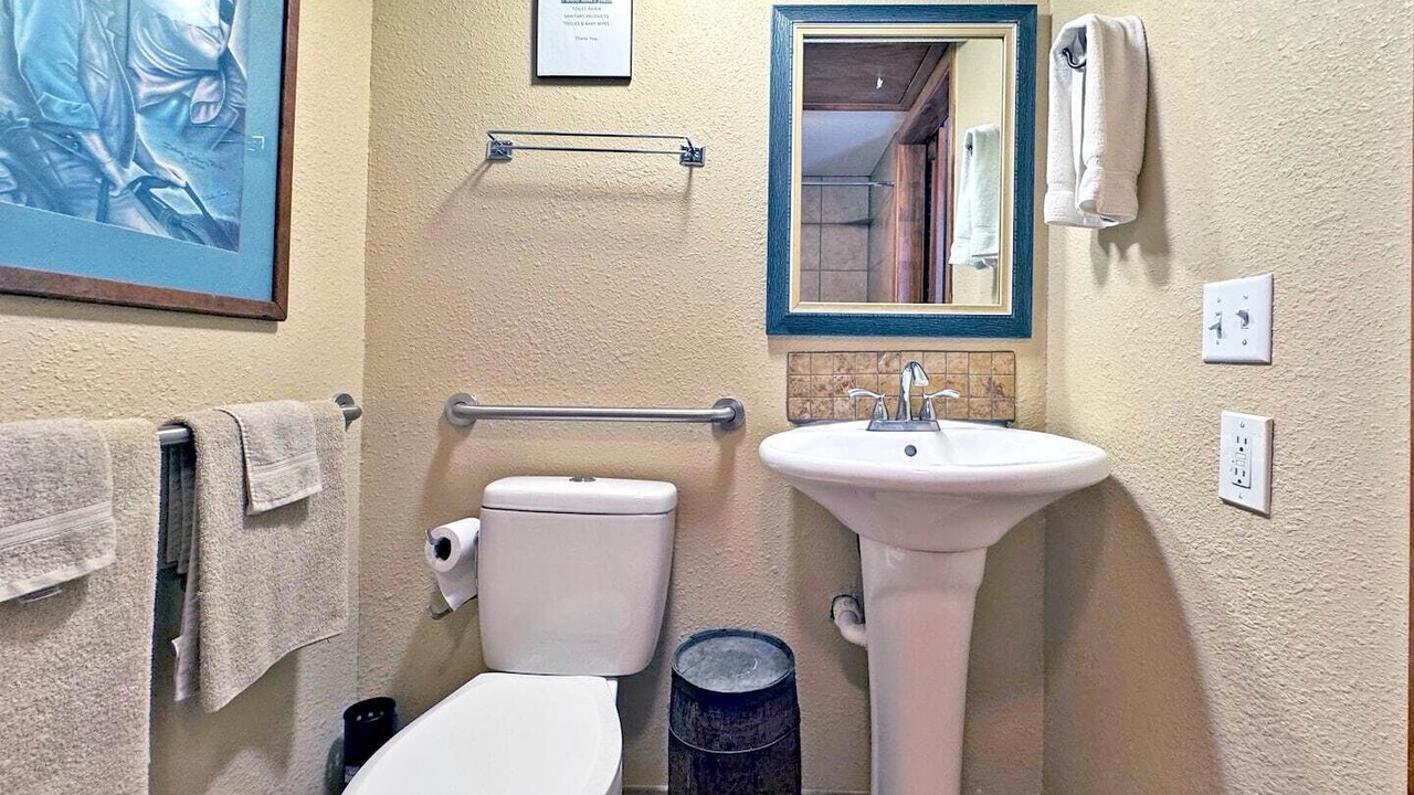 Photo of Bathroom in Silver Creek Village