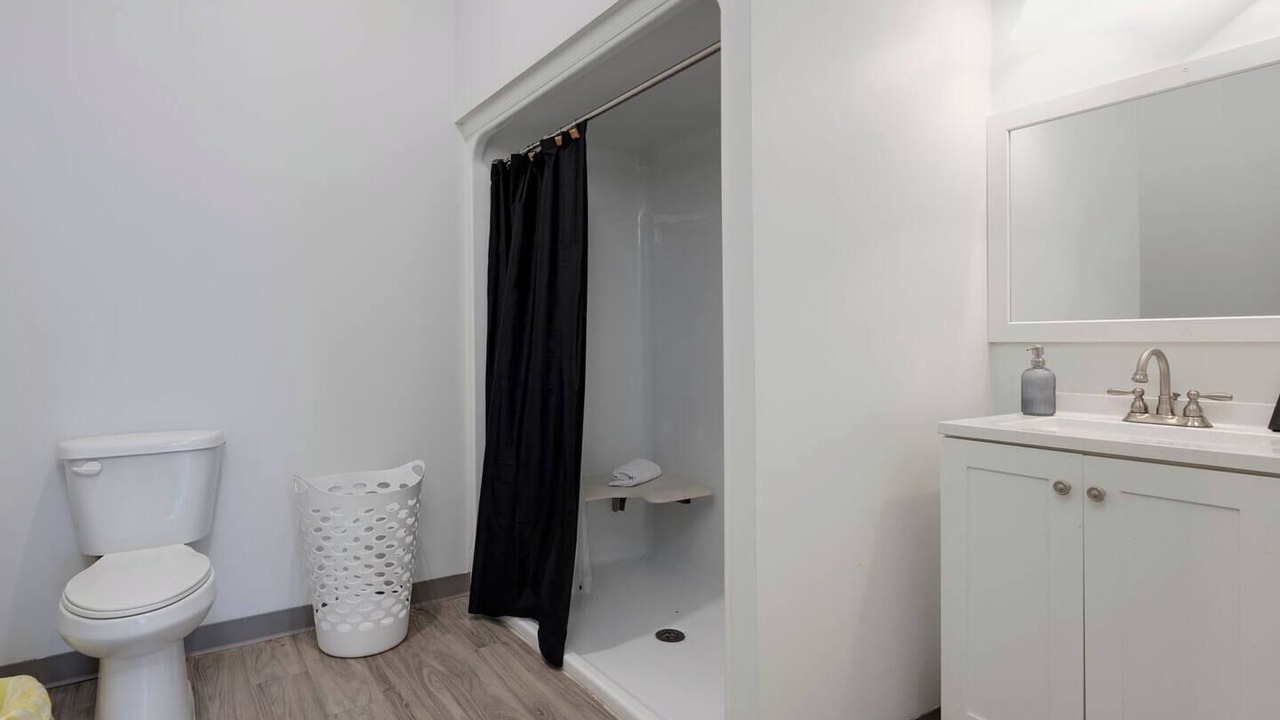 Photo of Bathroom in Maxwell